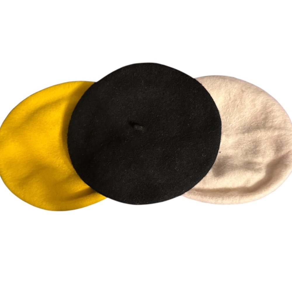 Stylish Beret Set in Black, Yellow, and Cream